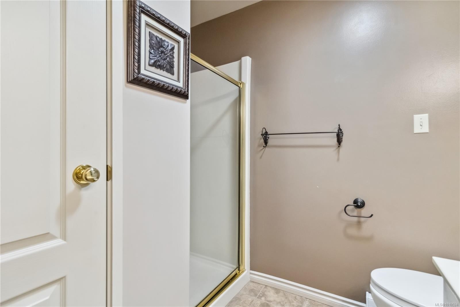 1-981 Fir Tree Glen, Saanich, BC