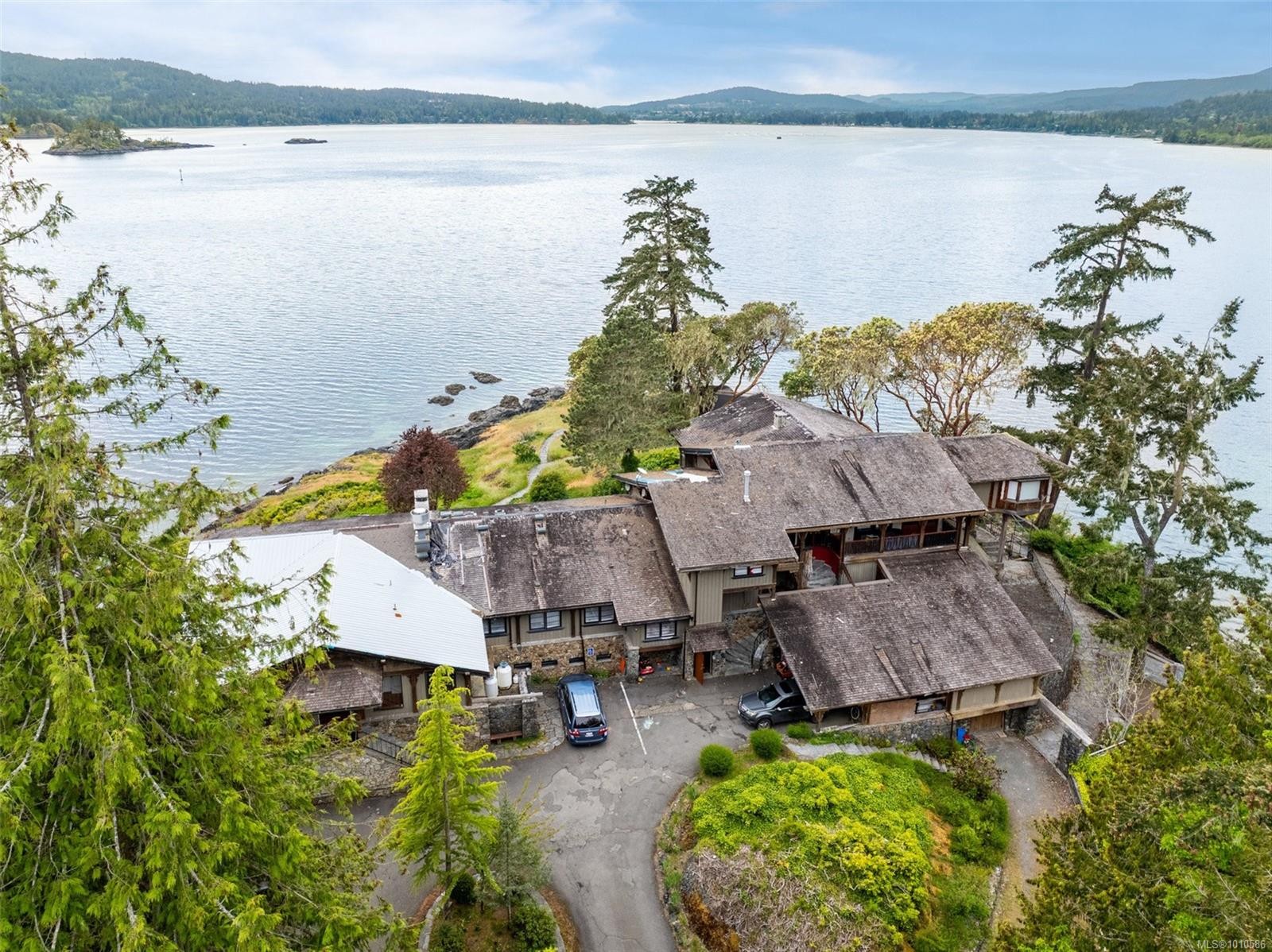 1424 Gillespie Rd, Sooke, BC