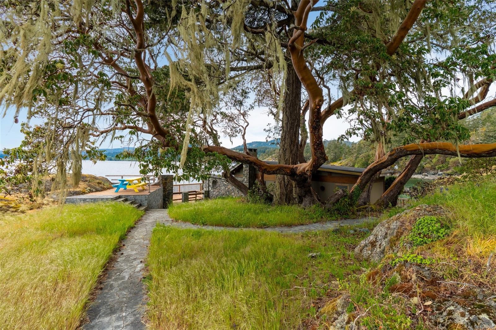 1424 Gillespie Rd, Sooke, BC