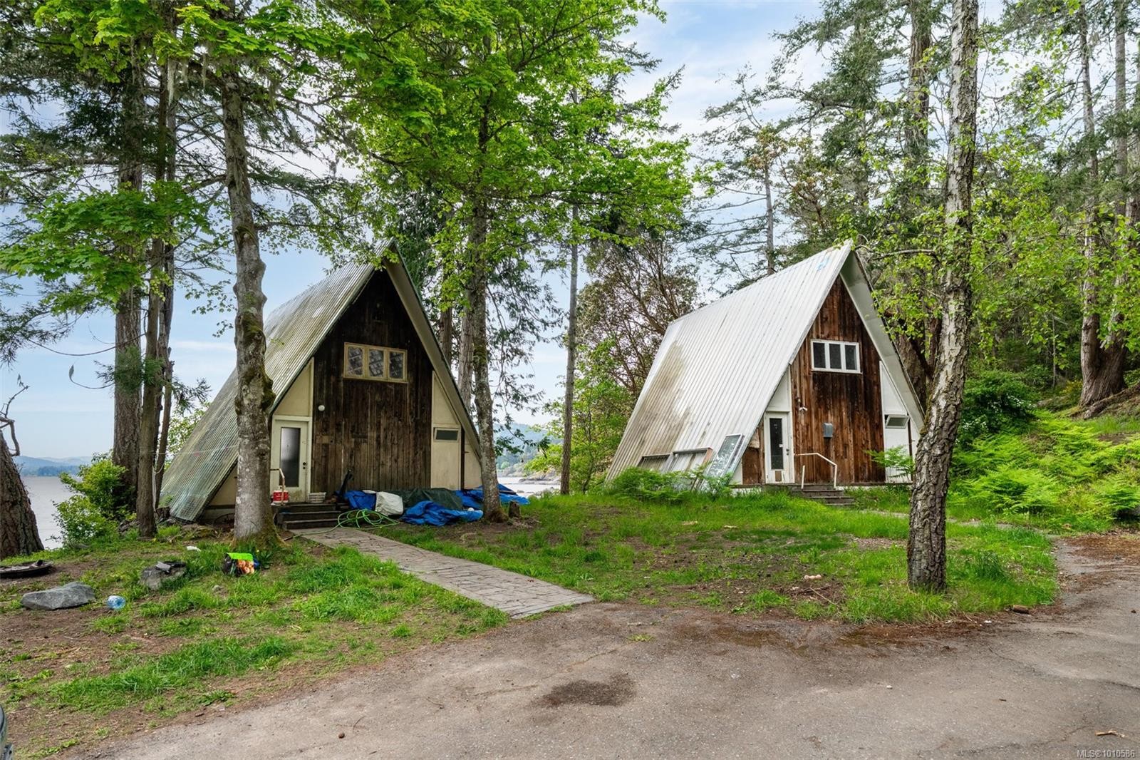 1424 Gillespie Rd, Sooke, BC