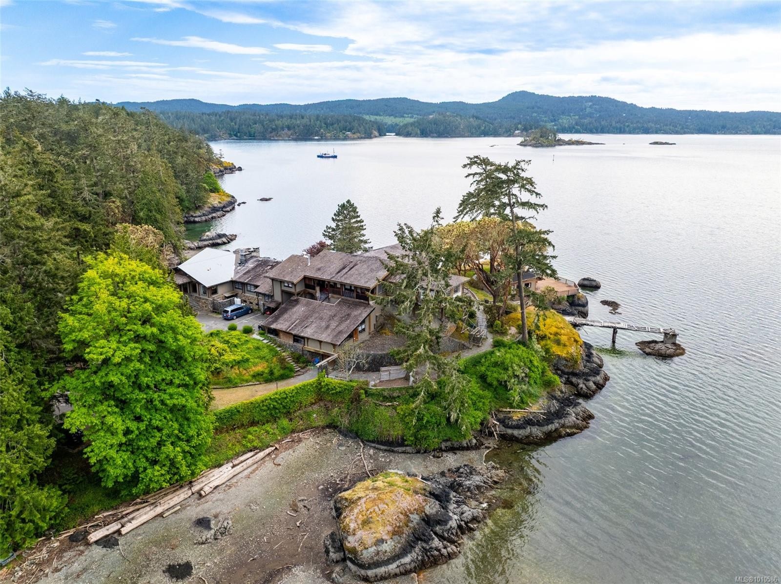 1424 Gillespie Rd, Sooke, BC