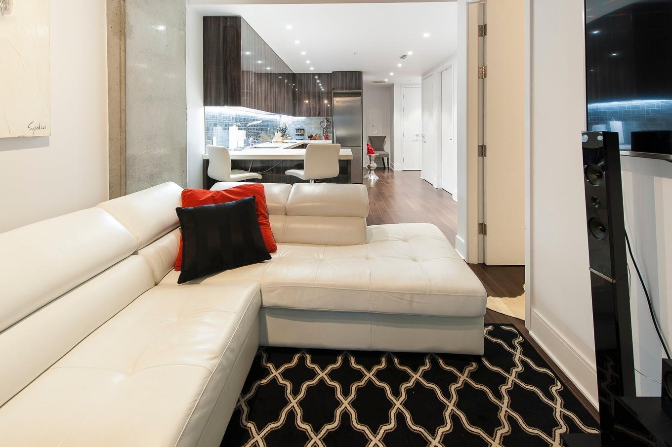 Salon - 806-1188 Av. Union, Montréal (Ville-Marie), QC - Indoor