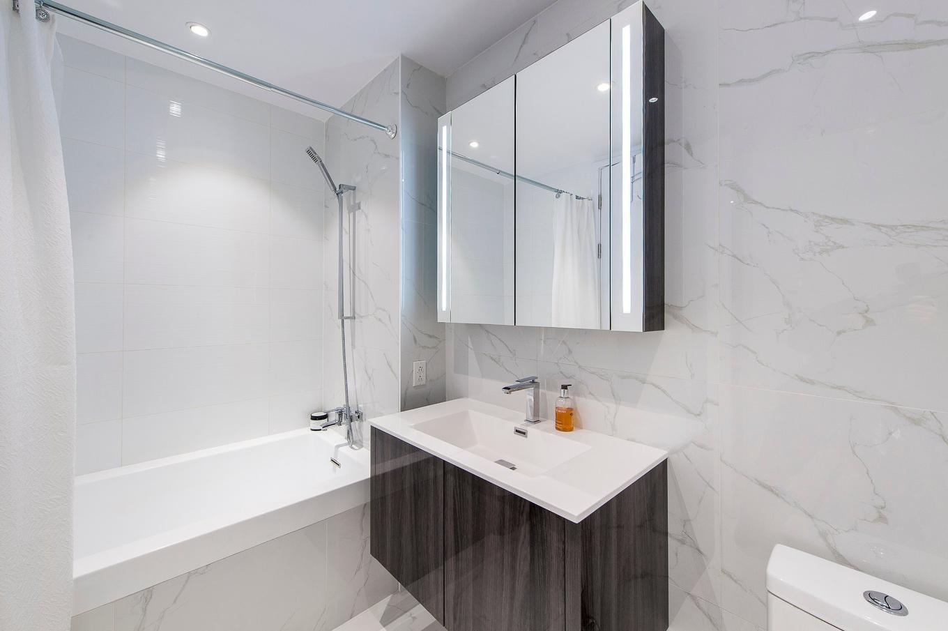 Salle de bains - 806-1188 Av. Union, Montréal (Ville-Marie), QC - Indoor Photo Showing Bathroom