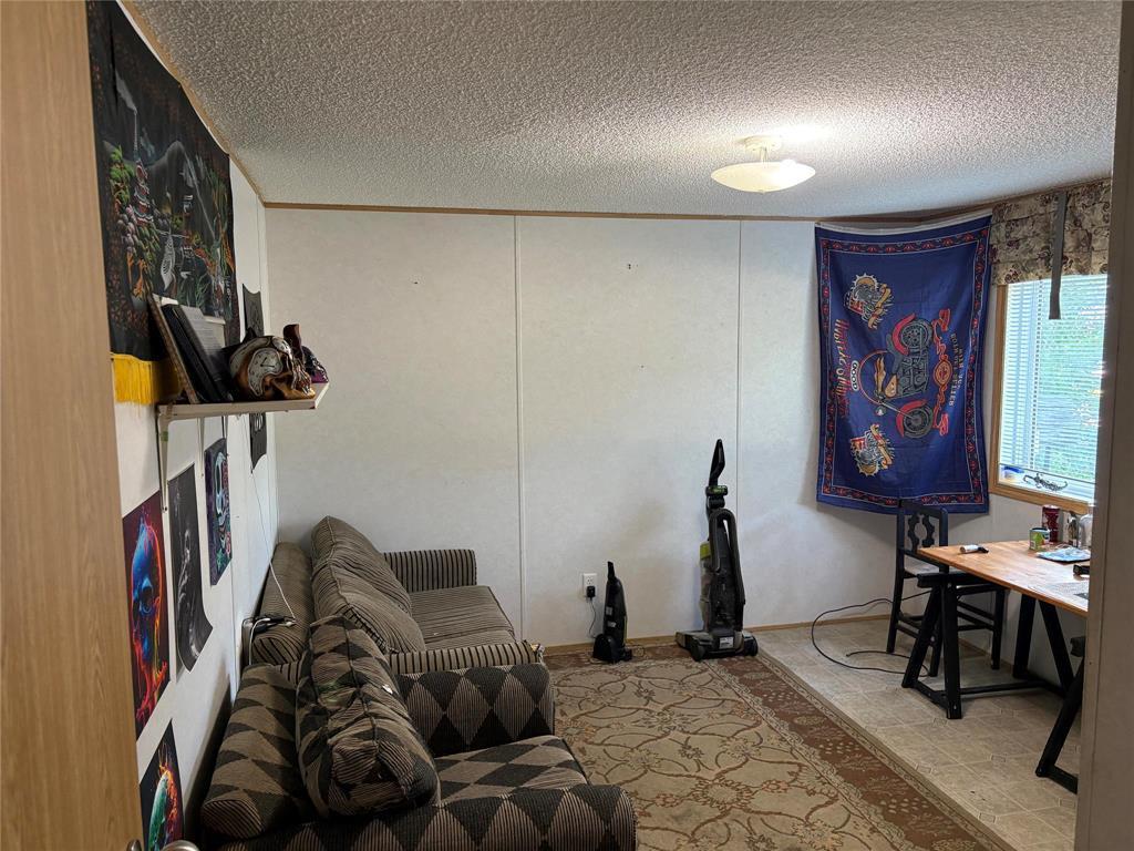 89 Mcdonald Drive, Strathclair, MB - Indoor