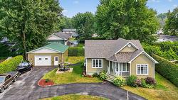 78 Rue Genest  Saint-Jean-Sur-Richelieu, QC J2X 4X2