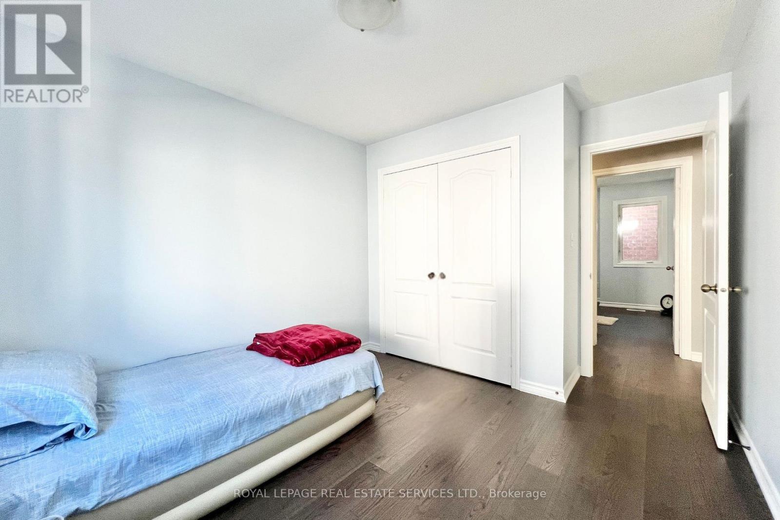 Bedroom 4 - 4681 Webb Street, Burlington, ON - Indoor Photo Showing Bedroom