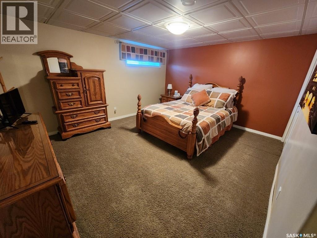 Seeman Acreage, Estevan Rm No. 5, SK - Indoor Photo Showing Bedroom