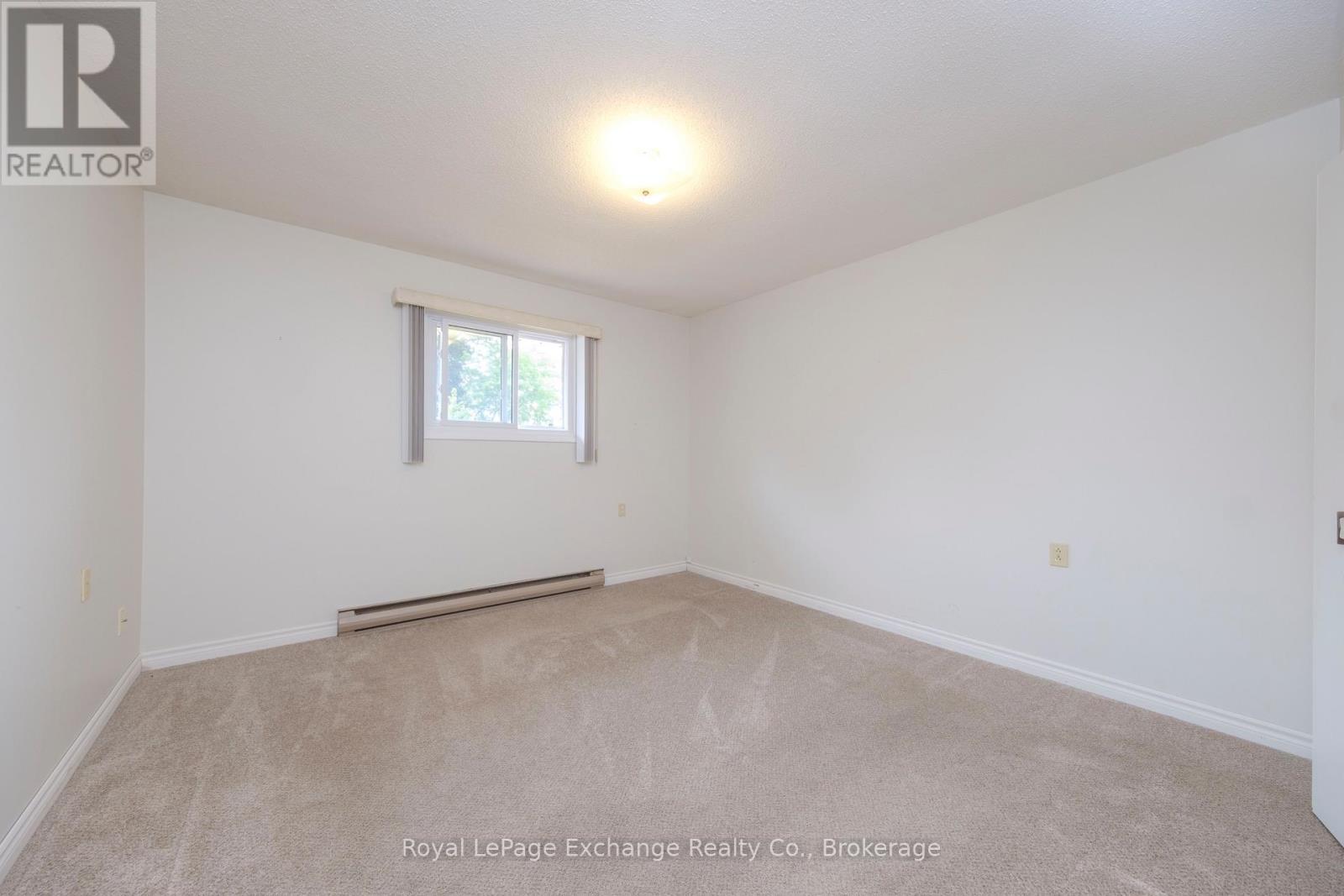 426 Elgin Street, Huron-Kinloss (Lucknow), ON - Indoor Photo Showing Other Room