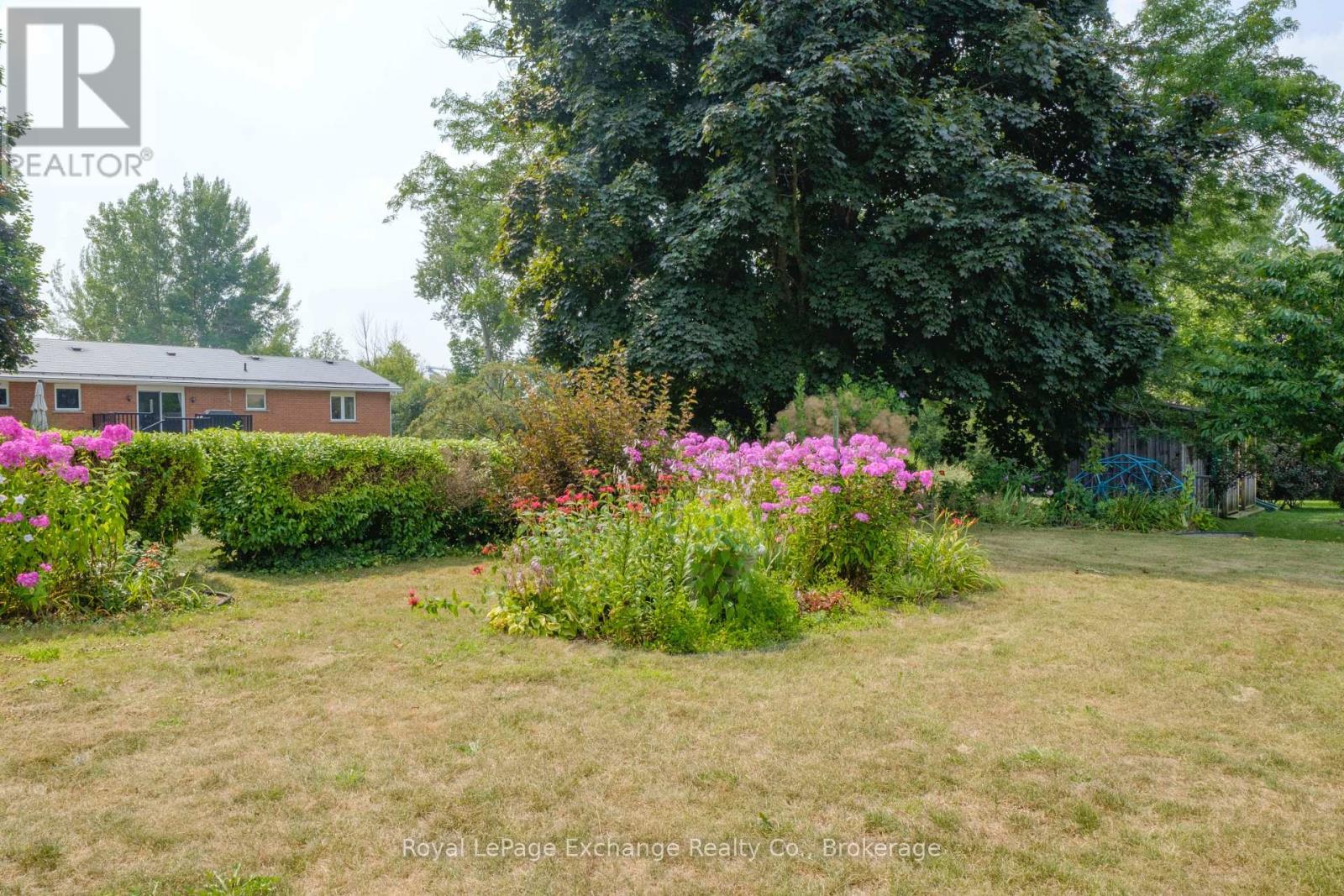 426 Elgin Street, Huron-Kinloss (Lucknow), ON - Outdoor