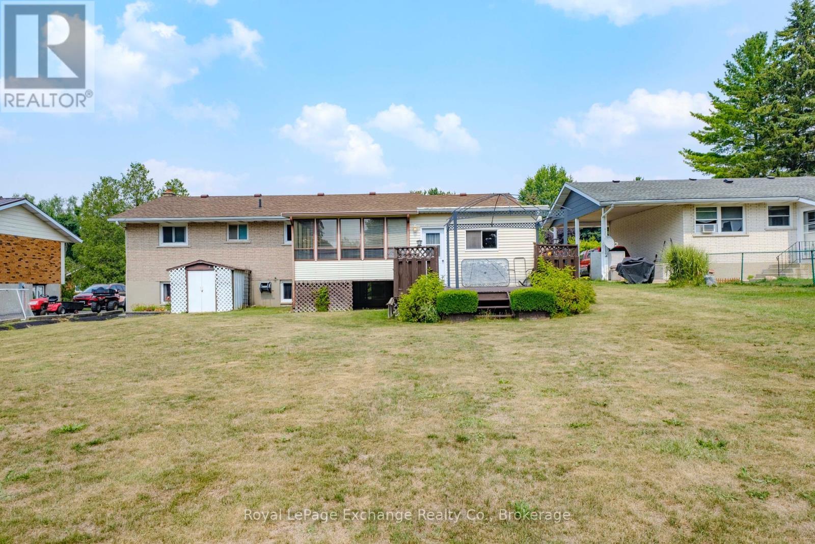 426 Elgin Street, Huron-Kinloss (Lucknow), ON - Outdoor