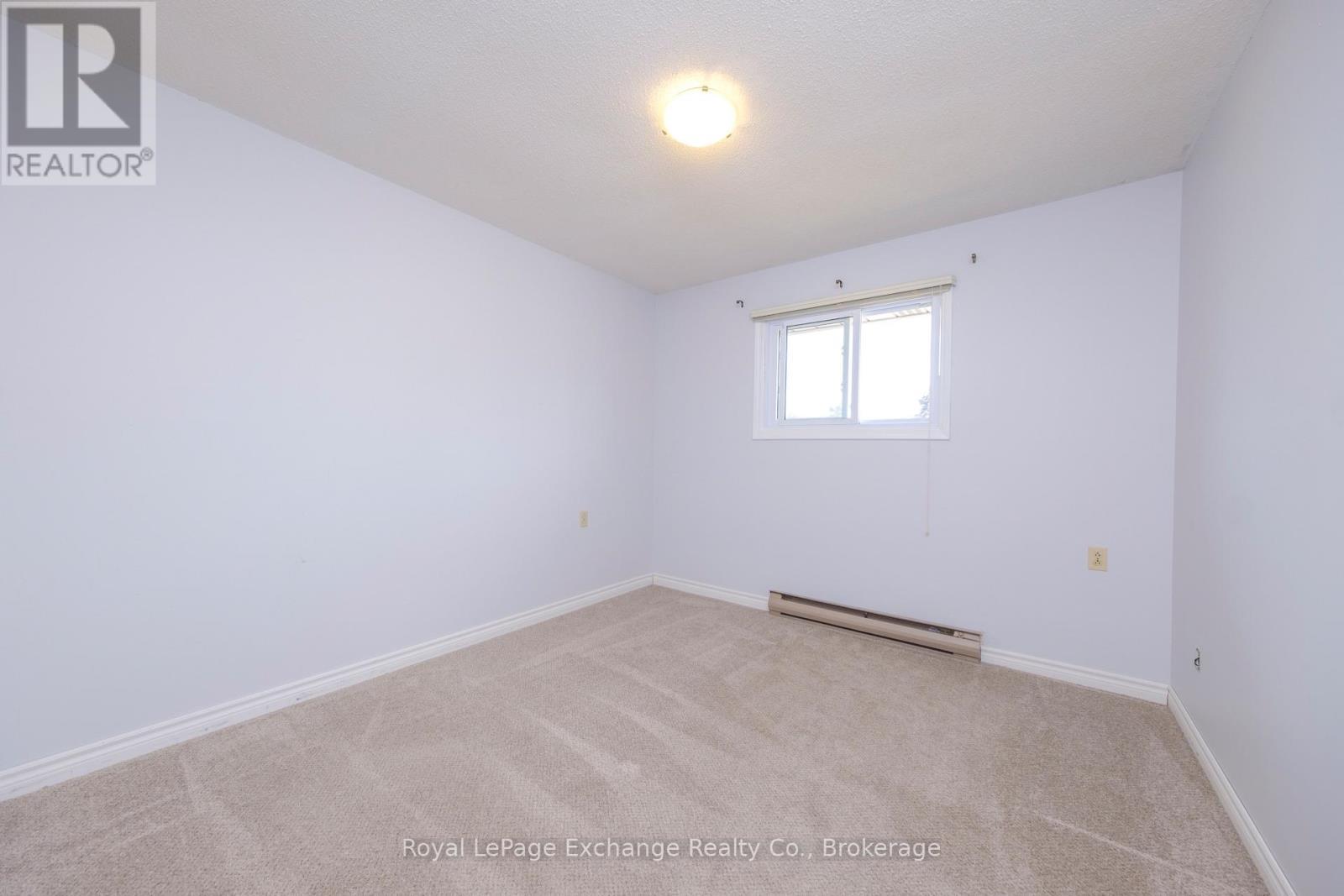 426 Elgin Street, Huron-Kinloss (Lucknow), ON - Indoor Photo Showing Other Room