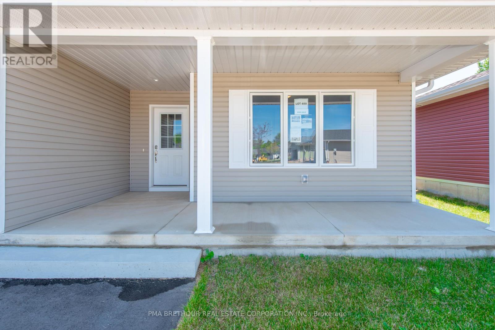 269 Lake Breeze Drive, Ashfield-Colborne-Wawanosh, ON - Outdoor With Deck Patio Veranda With Exterior