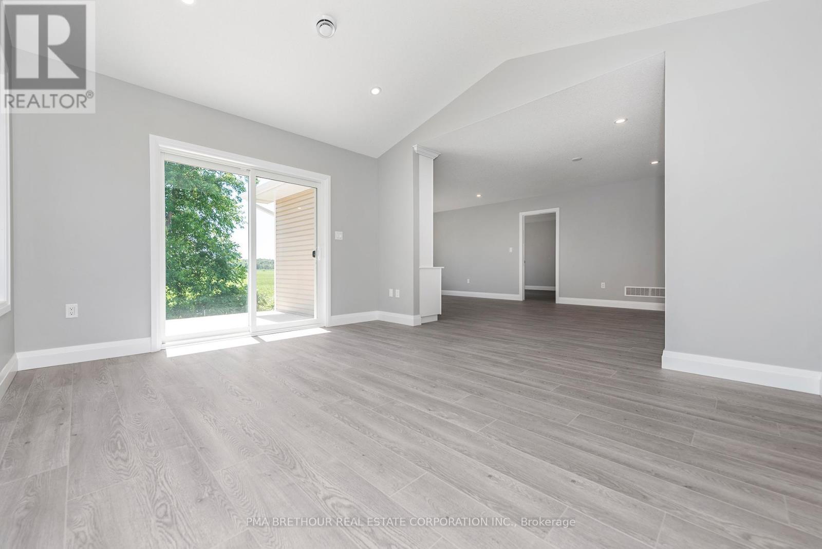 269 Lake Breeze Drive, Ashfield-Colborne-Wawanosh, ON - Indoor Photo Showing Other Room