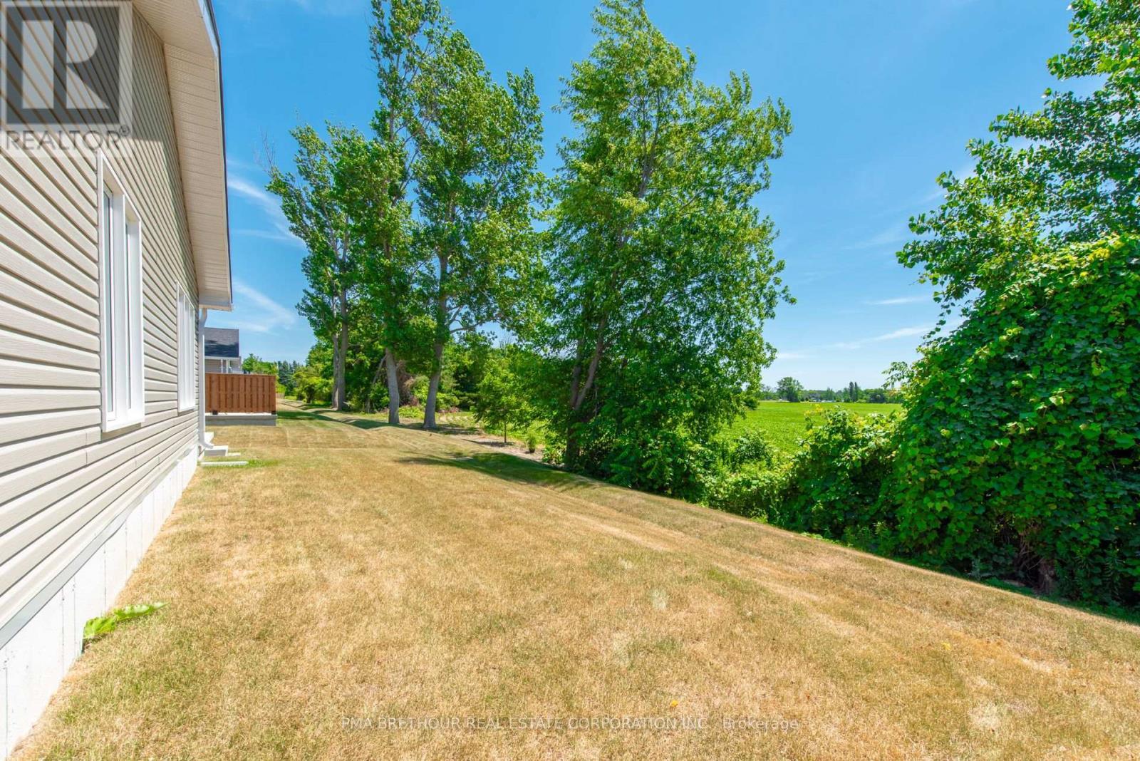 269 Lake Breeze Drive, Ashfield-Colborne-Wawanosh, ON - Outdoor