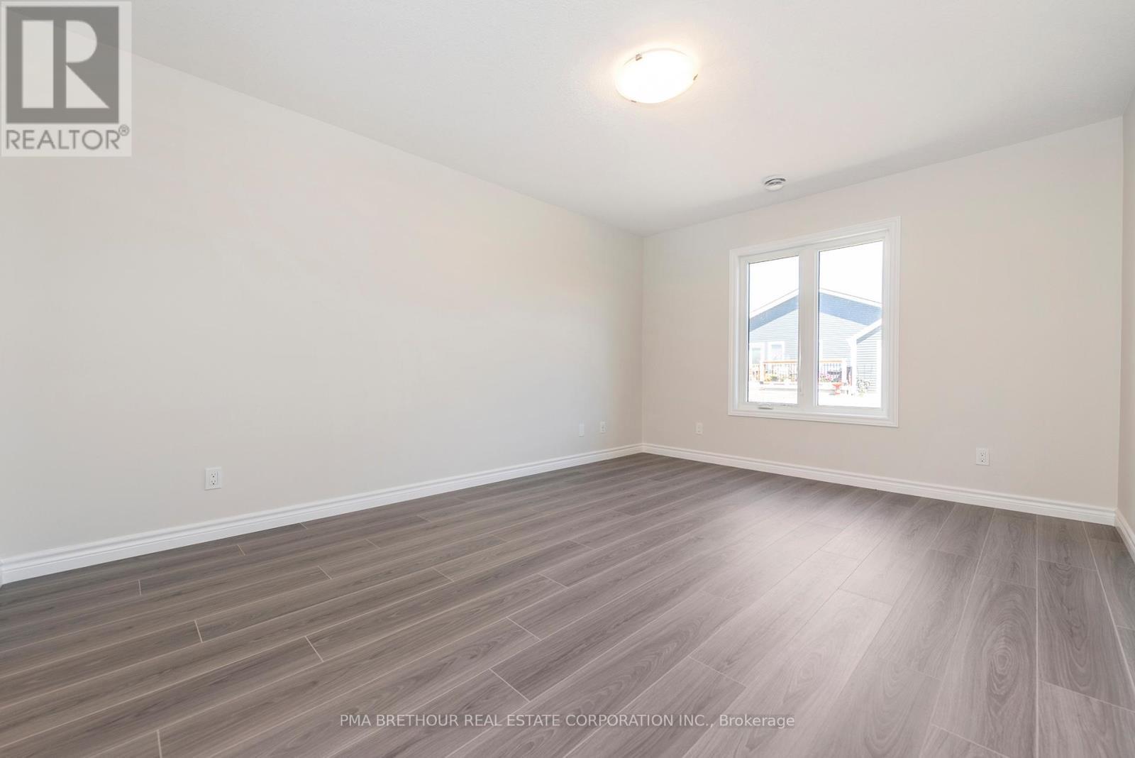 8 Sweet Water Drive, Ashfield-Colborne-Wawanosh, ON - Indoor Photo Showing Other Room