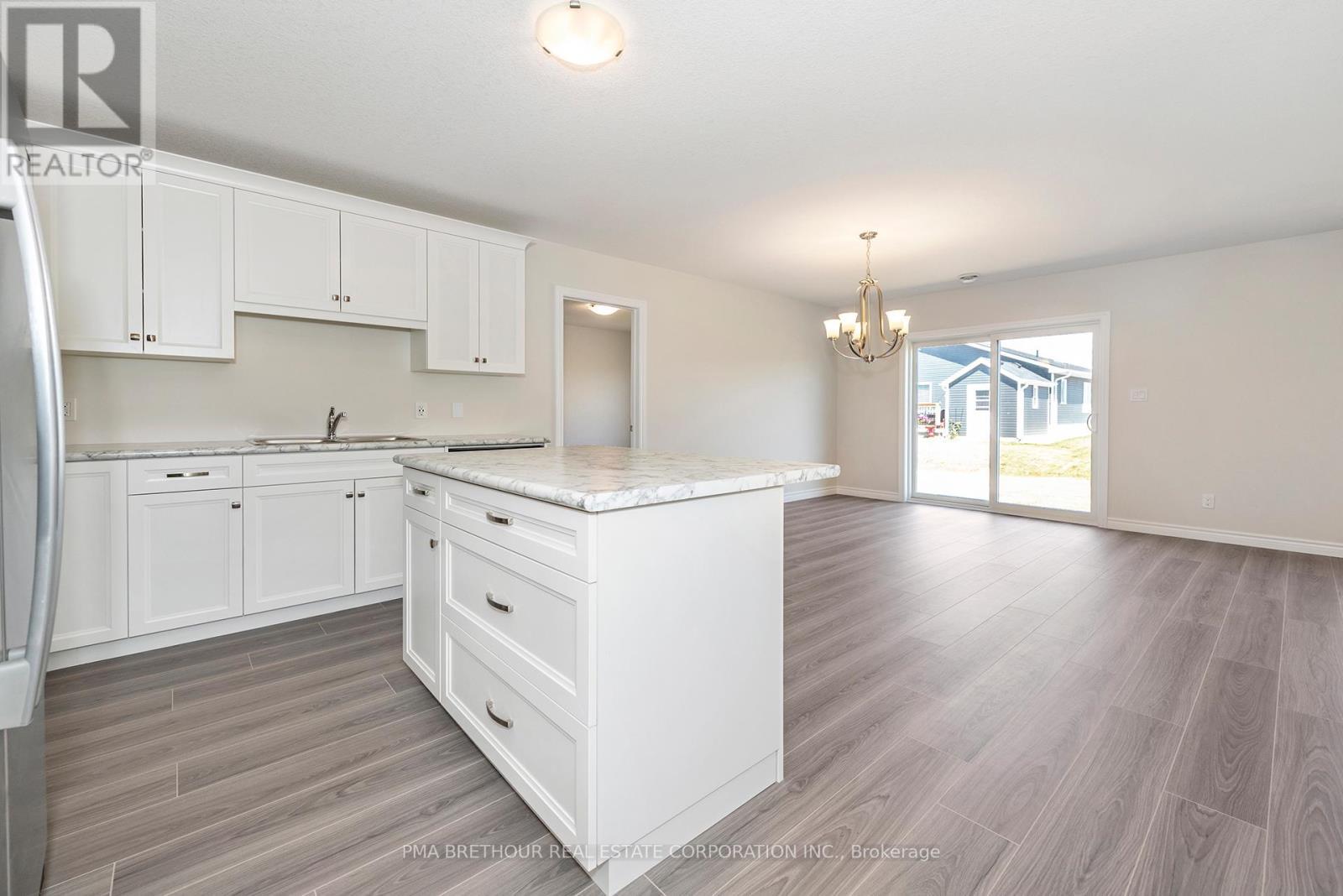 8 Sweet Water Drive, Ashfield-Colborne-Wawanosh, ON - Indoor Photo Showing Kitchen With Double Sink