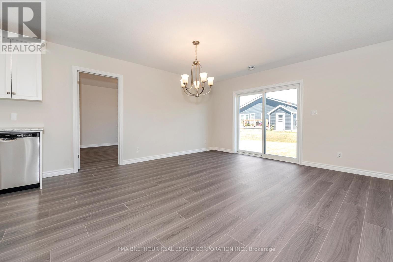 8 Sweet Water Drive, Ashfield-Colborne-Wawanosh, ON - Indoor