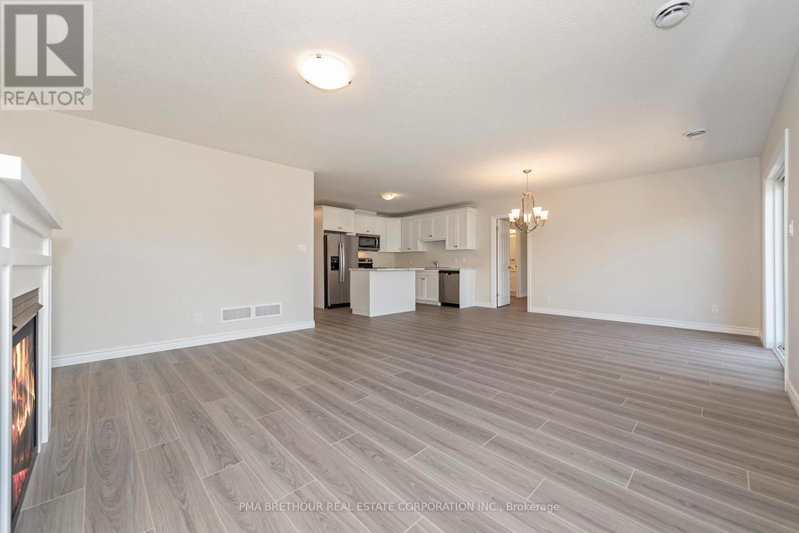 8 Sweet Water Drive, Ashfield-Colborne-Wawanosh, ON - Indoor