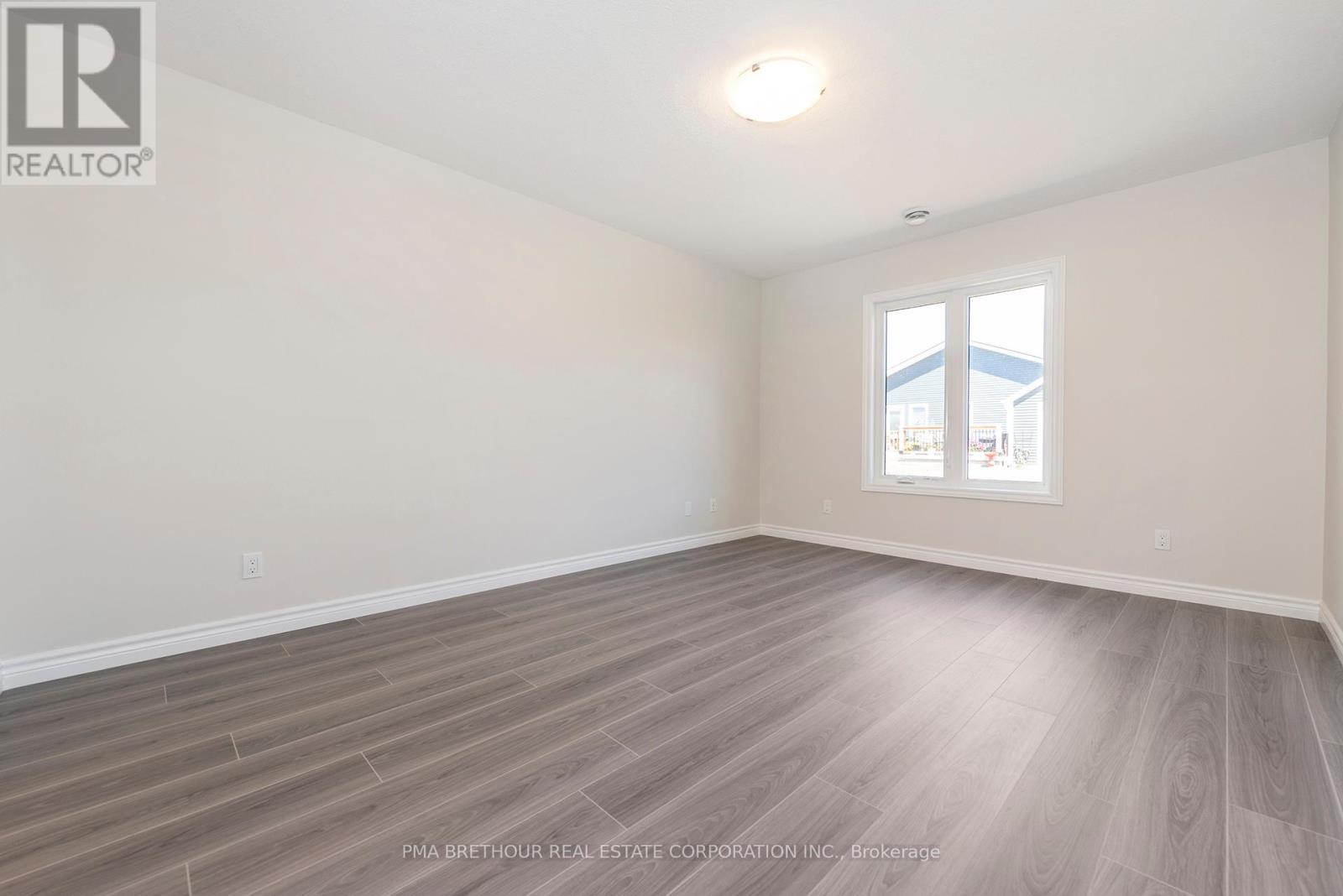 8 Sweet Water Drive, Ashfield-Colborne-Wawanosh, ON - Indoor Photo Showing Other Room