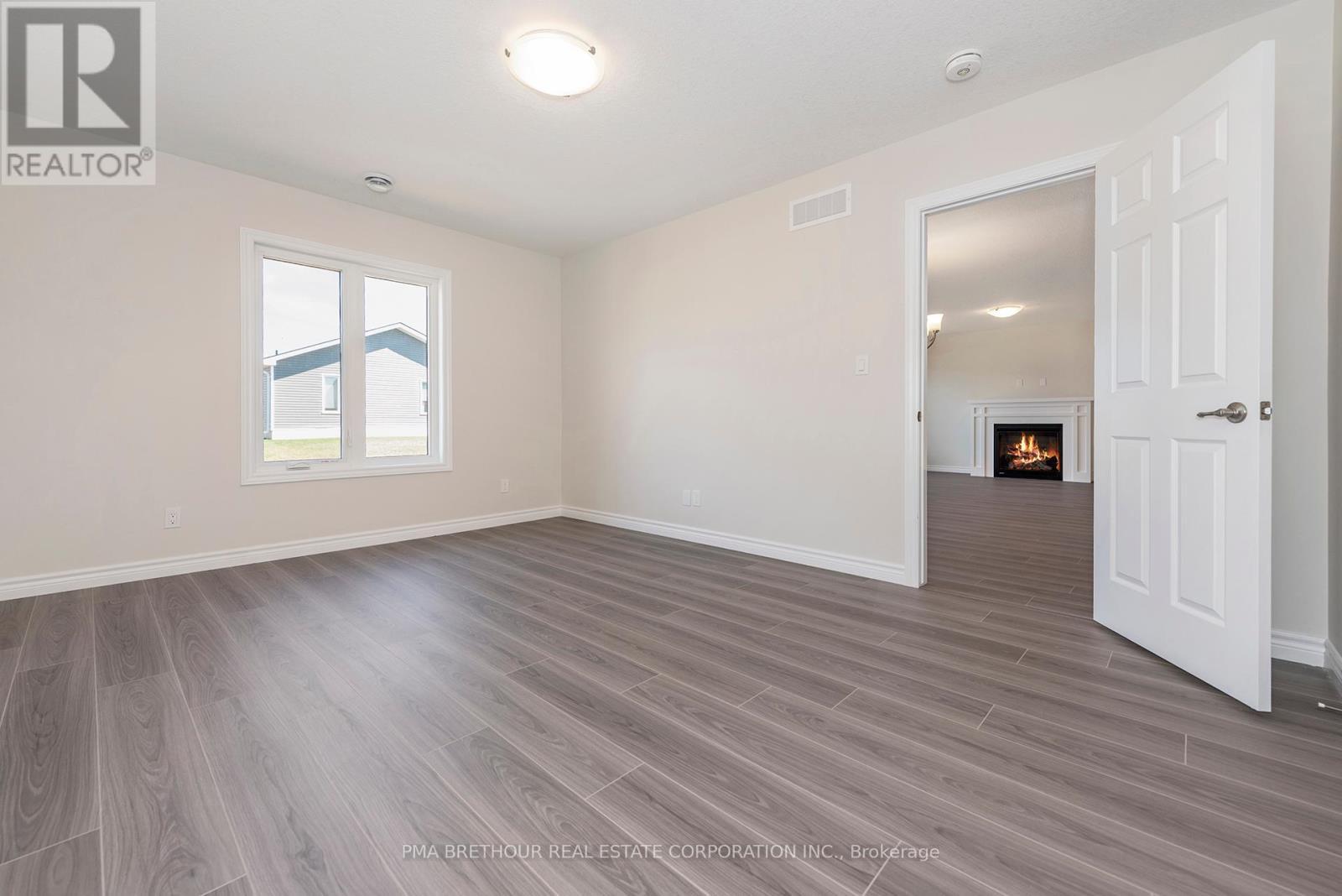 8 Sweet Water Drive, Ashfield-Colborne-Wawanosh, ON - Indoor Photo Showing Other Room