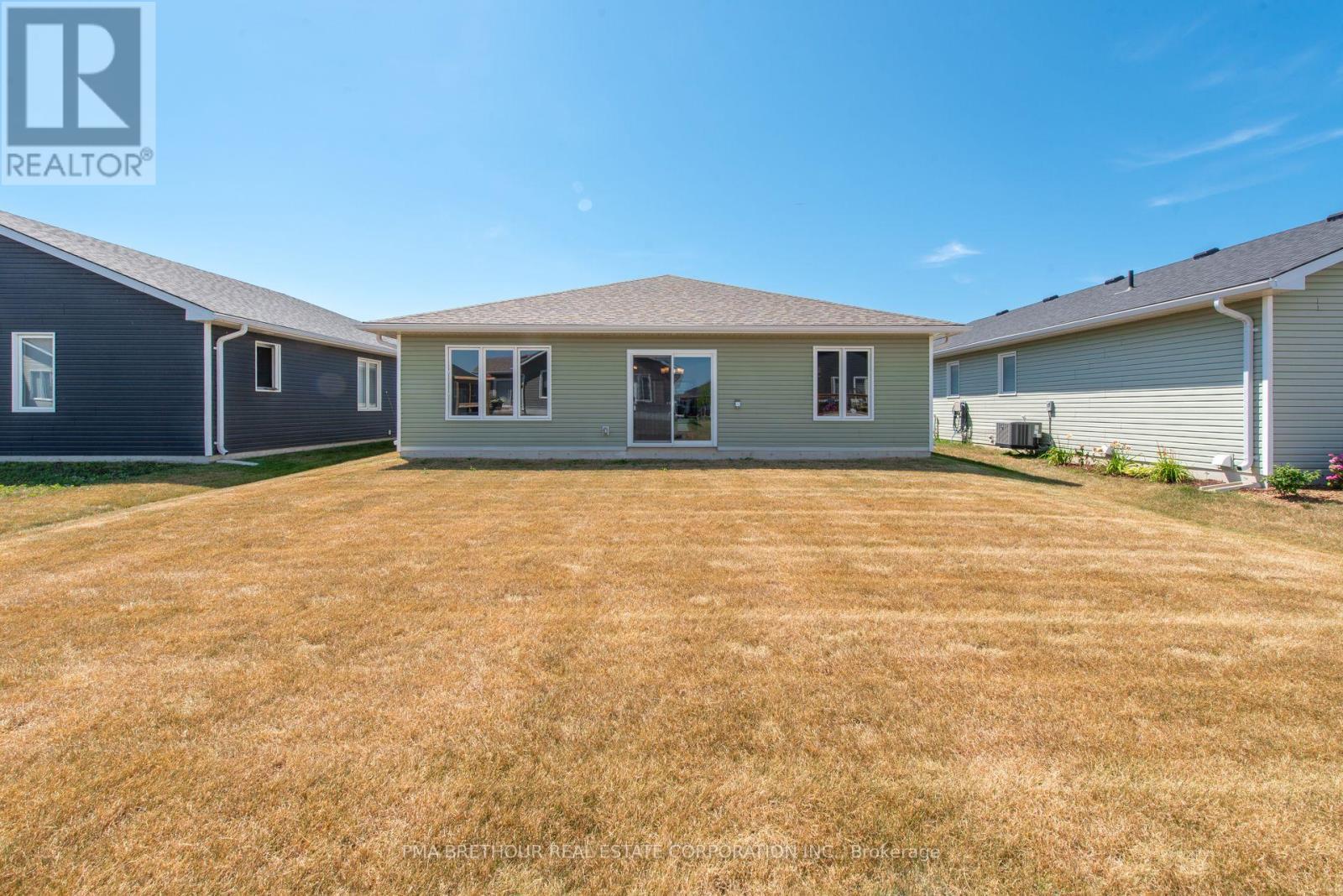 8 Sweet Water Drive, Ashfield-Colborne-Wawanosh, ON - Outdoor With Exterior