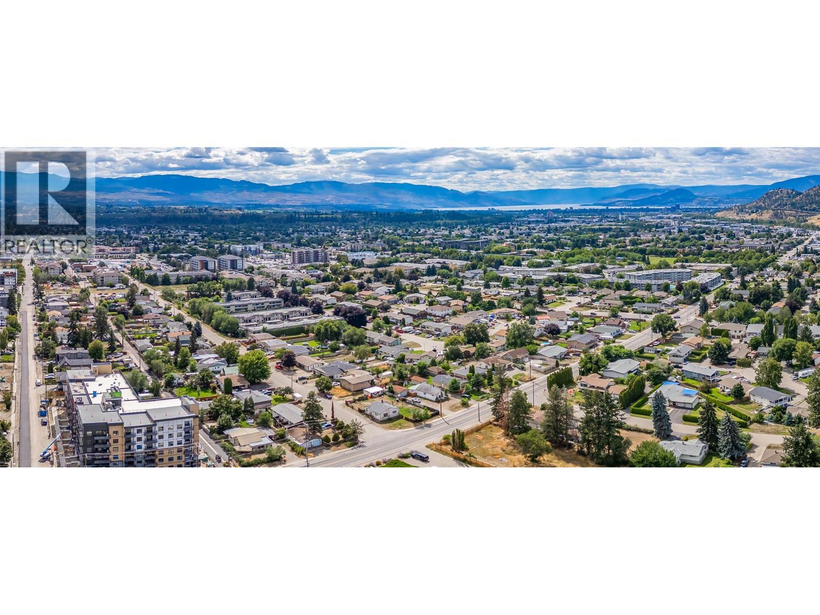 545 Froelich Road, Kelowna, BC - Outdoor With View