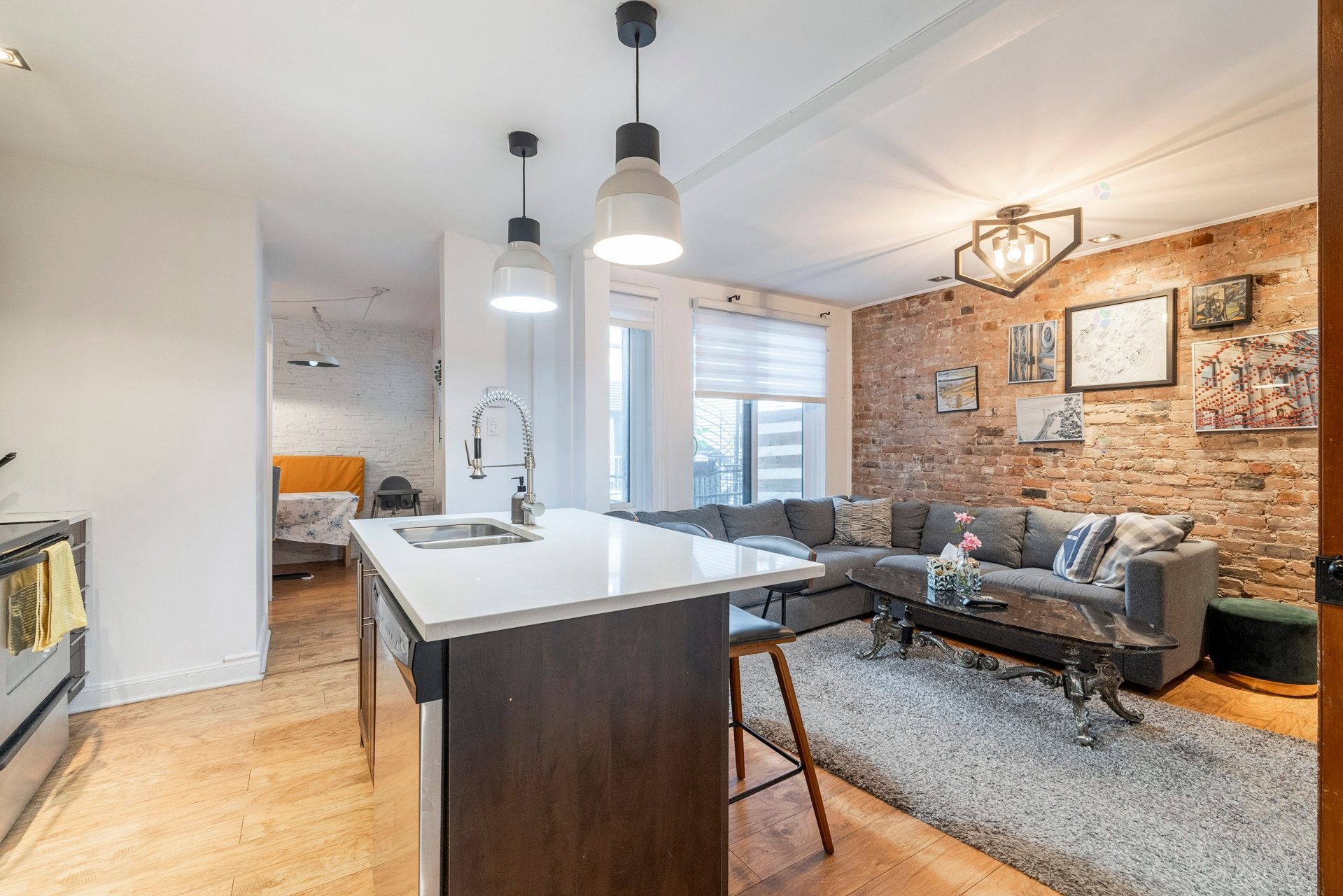 Cuisine - 1580 Rue De Champlain, Montréal (Ville-Marie), QC - Indoor Photo Showing Kitchen With Double Sink