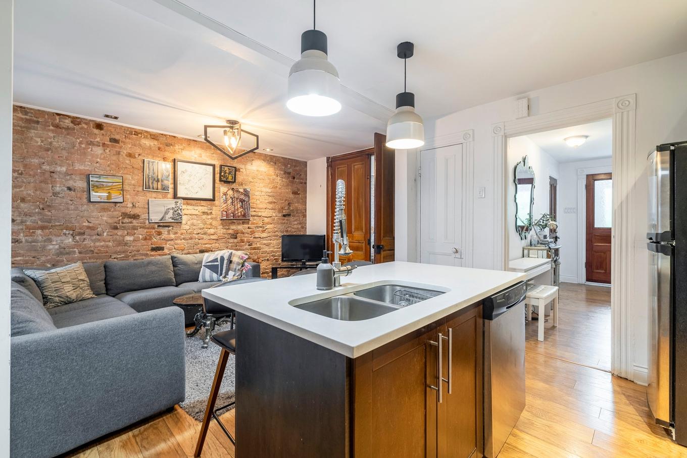 Kitchen - 1580 Rue De Champlain, Montréal (Ville-Marie), QC - Indoor Photo Showing Kitchen With Double Sink