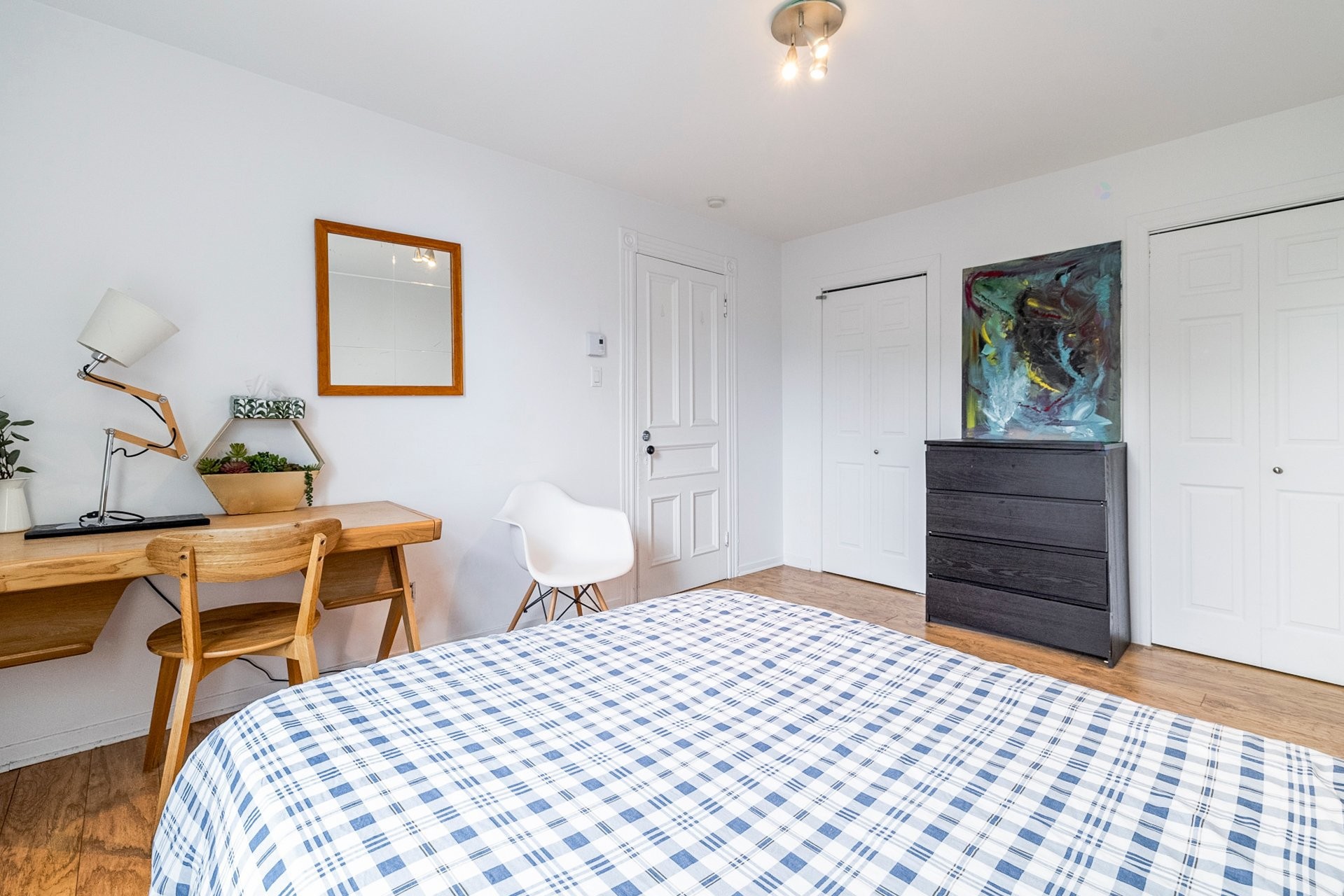 Chambre à coucher - 1580 Rue De Champlain, Montréal (Ville-Marie), QC - Indoor Photo Showing Bedroom