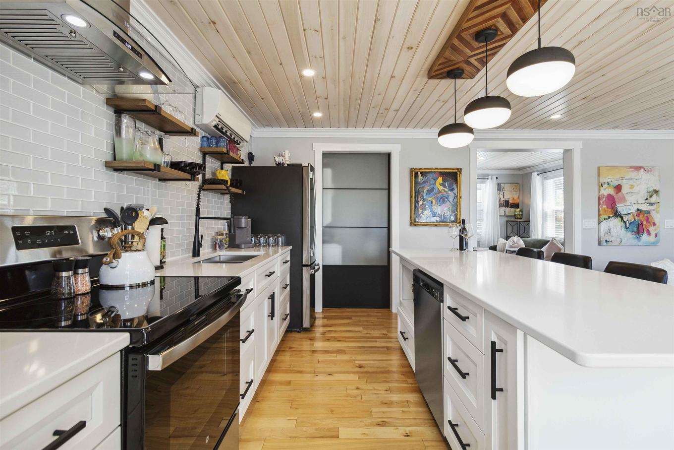 6 693 Masons Beach Road, First South, NS