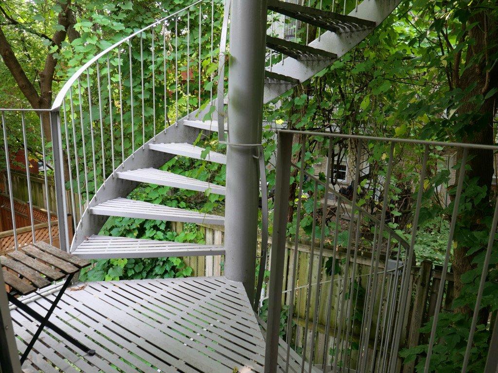 Staircase - 201-4878 Av. Henri-Julien, Montréal (Le Plateau-Mont-Royal), QC - Outdoor With Exterior