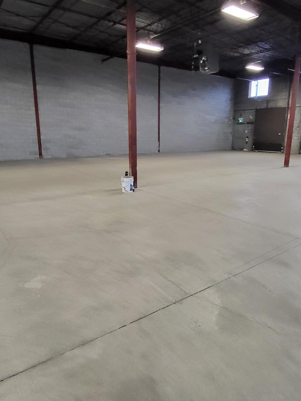 Interior - 843 Rue Tecumseh, Dollard-Des-Ormeaux, QC - Indoor Photo Showing Garage