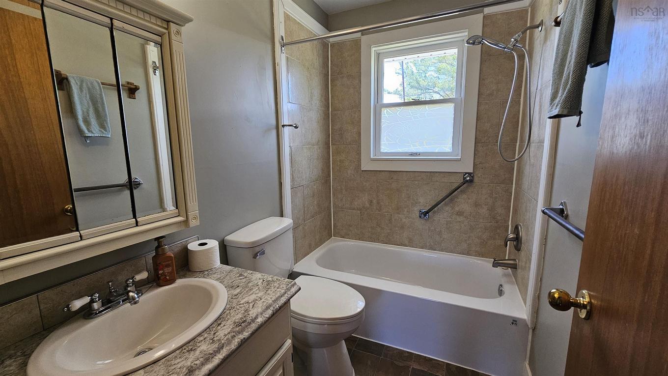 1066 Highway 2, Hilden, NS