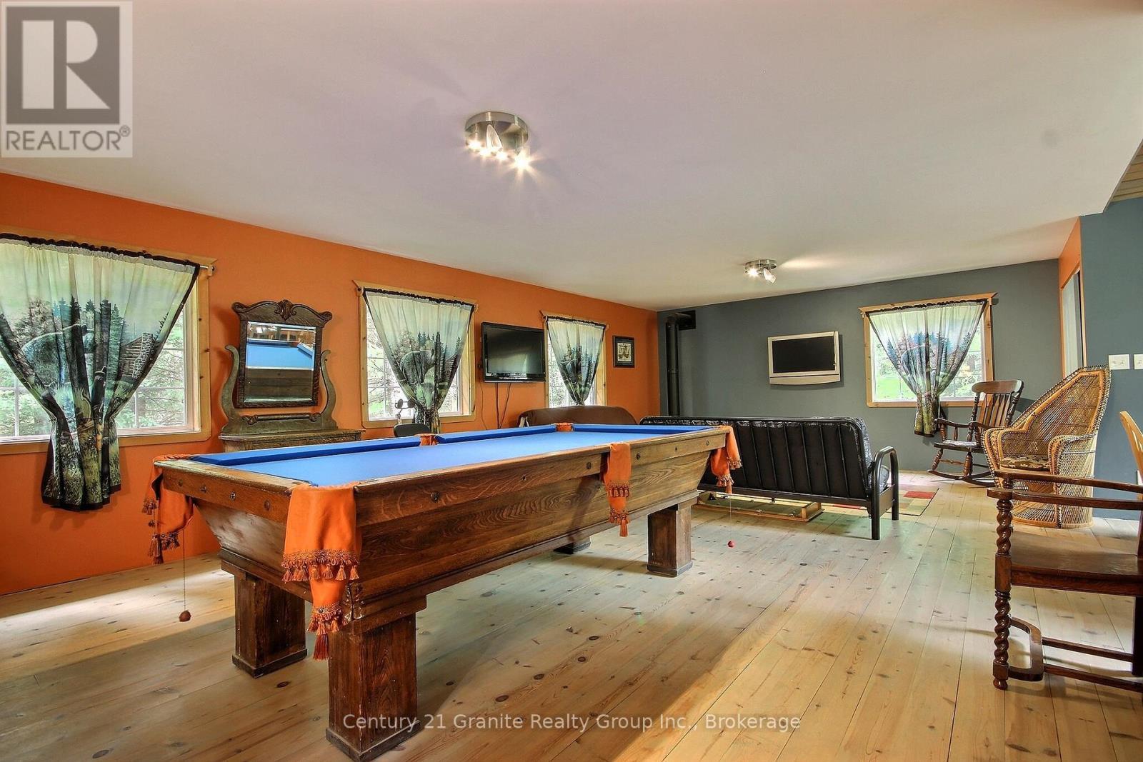 Billiard Table included! - 1082 Green Lake Road, Algonquin Highlands (Stanhope), ON - Indoor Photo Showing Other Room