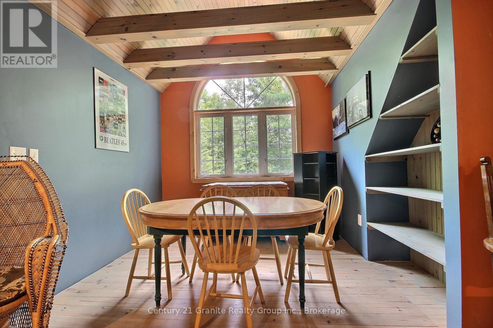 1082 Green Lake Road, Algonquin Highlands (Stanhope), ON - Indoor Photo Showing Dining Room
