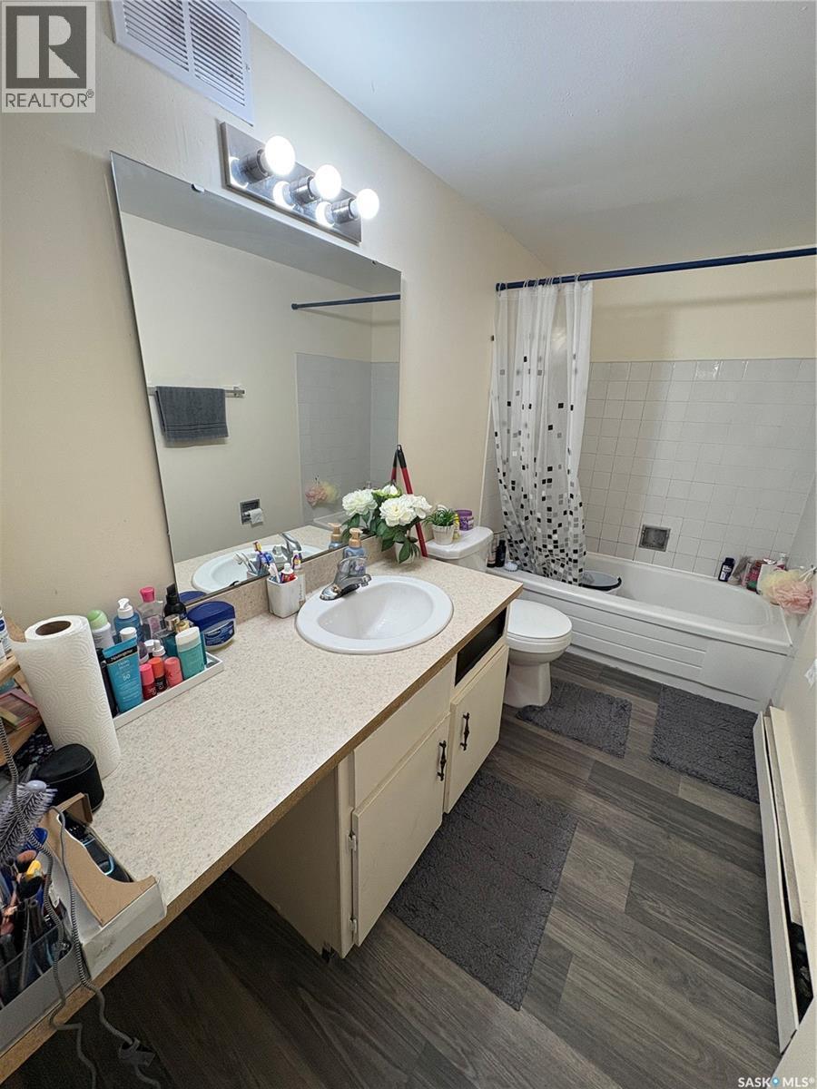 11 35 Centennial Street, Regina, SK - Indoor Photo Showing Bathroom