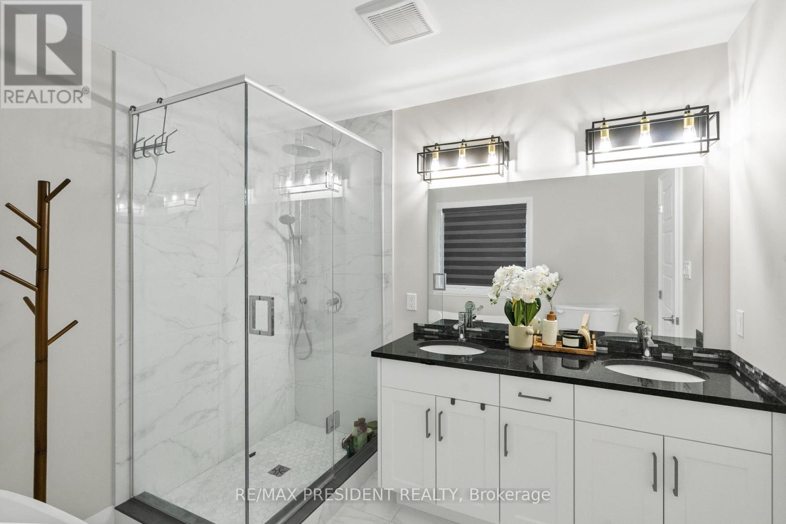 191 Foxborough Place, Thames Centre, ON - Indoor Photo Showing Bathroom