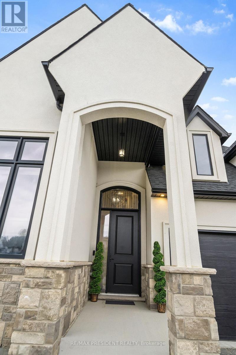 191 Foxborough Place, Thames Centre, ON - Outdoor