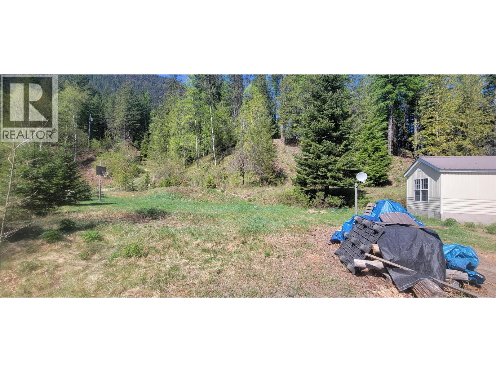 2467 Slocan Valley West Road, Slocan Park, BC