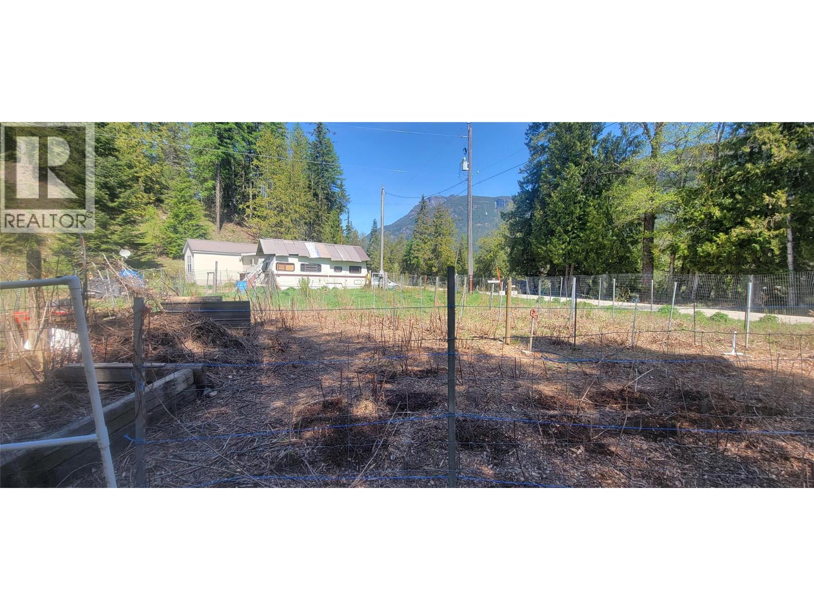 2467 Slocan Valley West Road, Slocan Park, BC