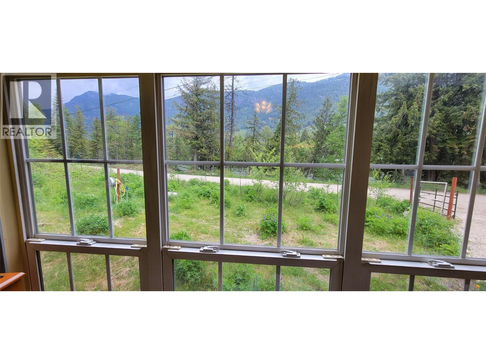 2467 Slocan Valley West Road, Slocan Park, BC