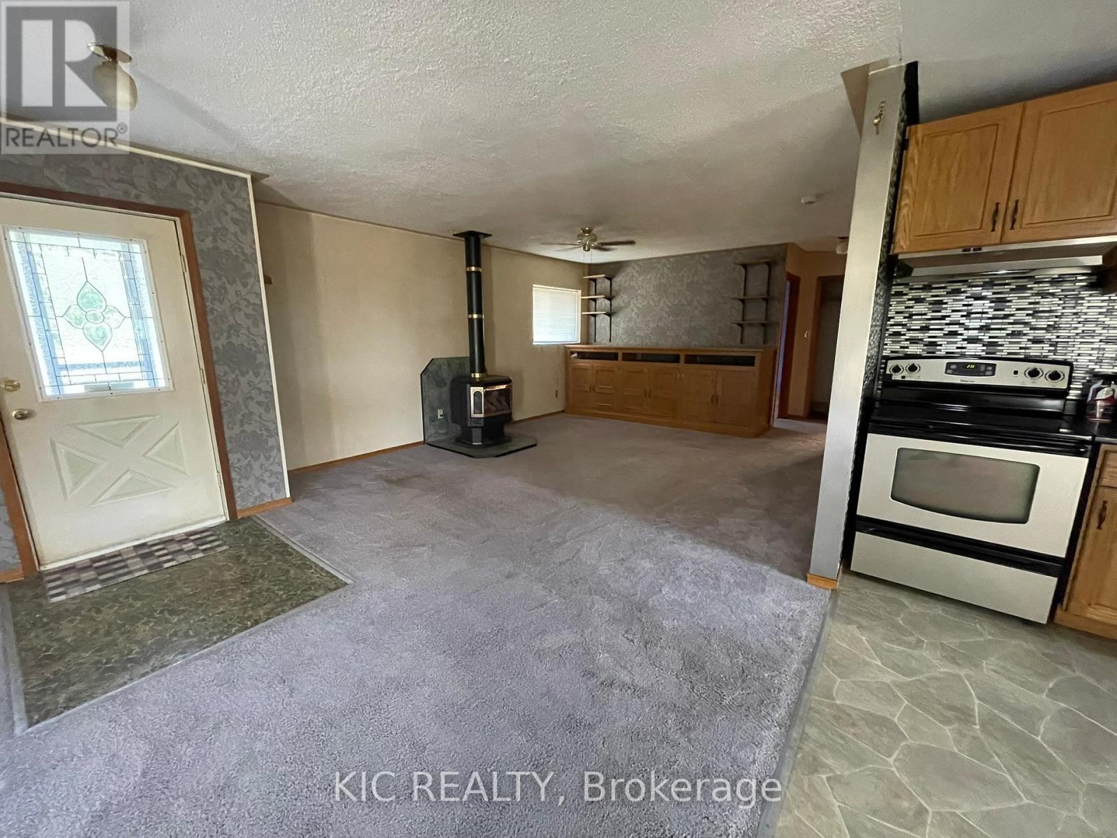 2183 Asphodel 5 Line, Asphodel-Norwood, ON - Indoor Photo Showing Other Room