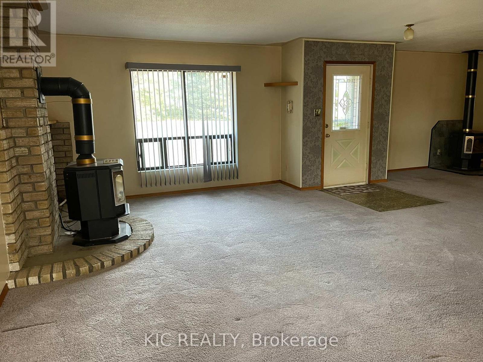 2183 Asphodel 5 Line, Asphodel-Norwood, ON - Indoor Photo Showing Other Room