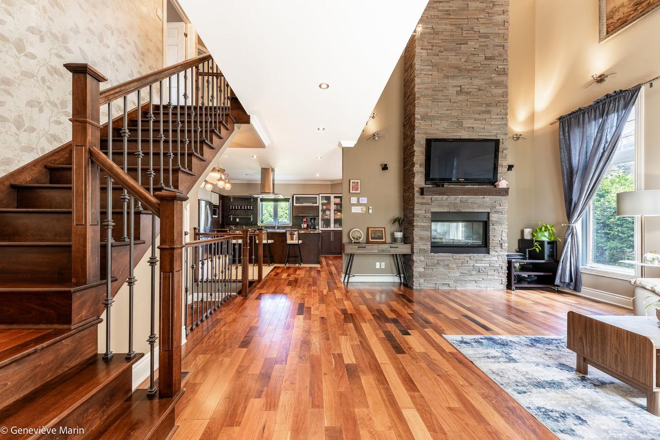 Staircase - 3200 Rue De L'Aubépine, Saint-Bruno-De-Montarville, QC - Indoor With Fireplace