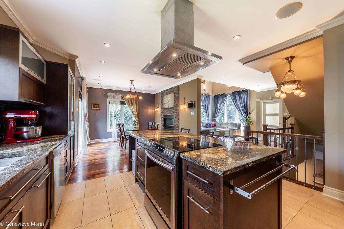 Kitchen - 3200 Rue De L'Aubépine, Saint-Bruno-De-Montarville, QC - Indoor Photo Showing Kitchen