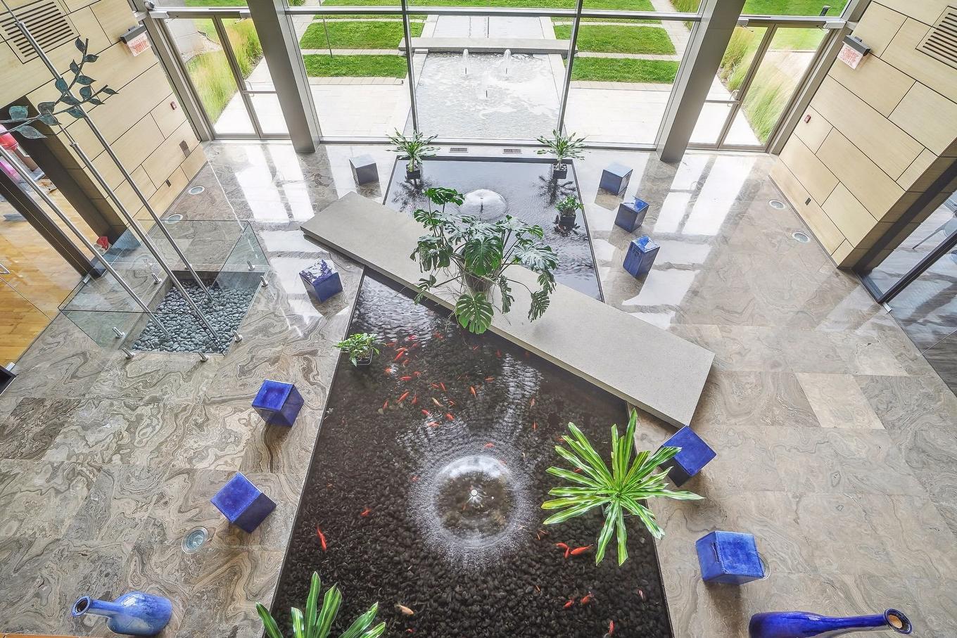 Hall d'entrée/Vestibule - 807-300 Av. Des Sommets, Montréal (Verdun/Île-Des-Soeurs), QC -