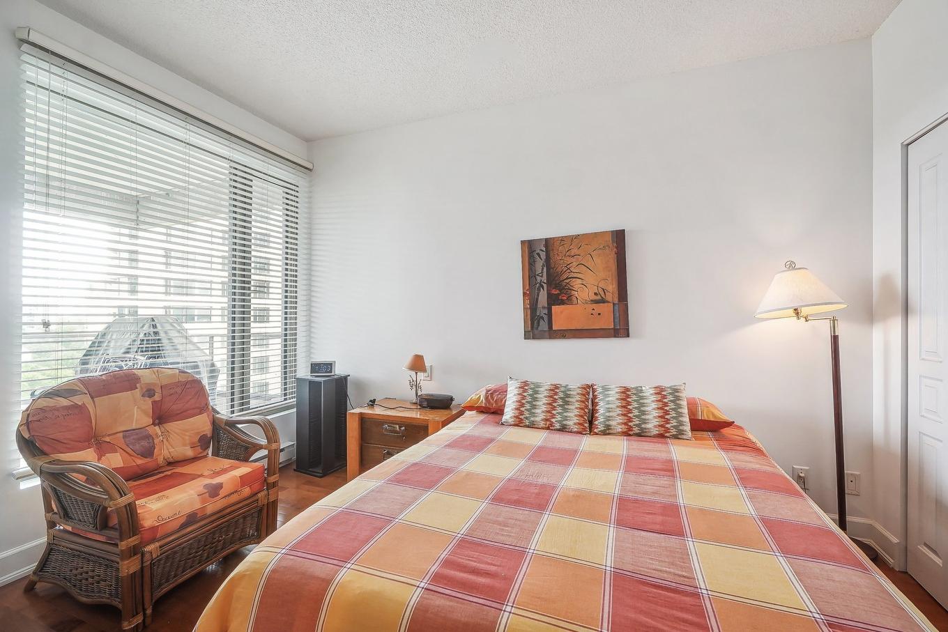 Chambre à coucher principale - 807-300 Av. Des Sommets, Montréal (Verdun/Île-Des-Soeurs), QC - Indoor Photo Showing Bedroom