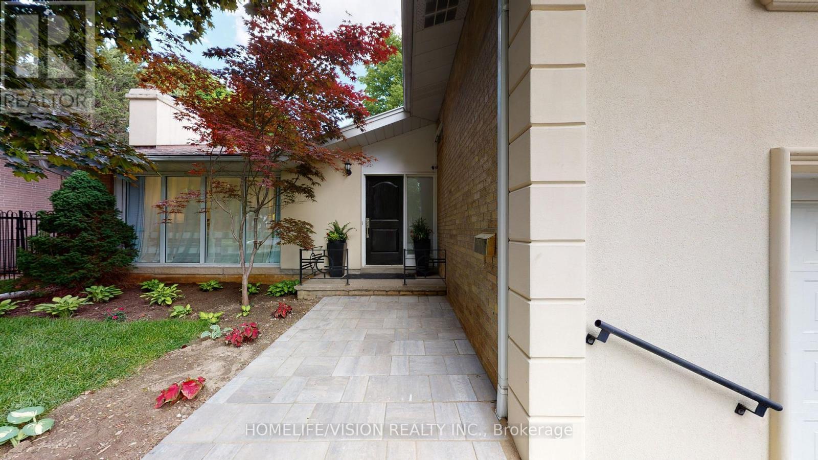 12 Flaremore Crescent, Toronto, ON - Outdoor