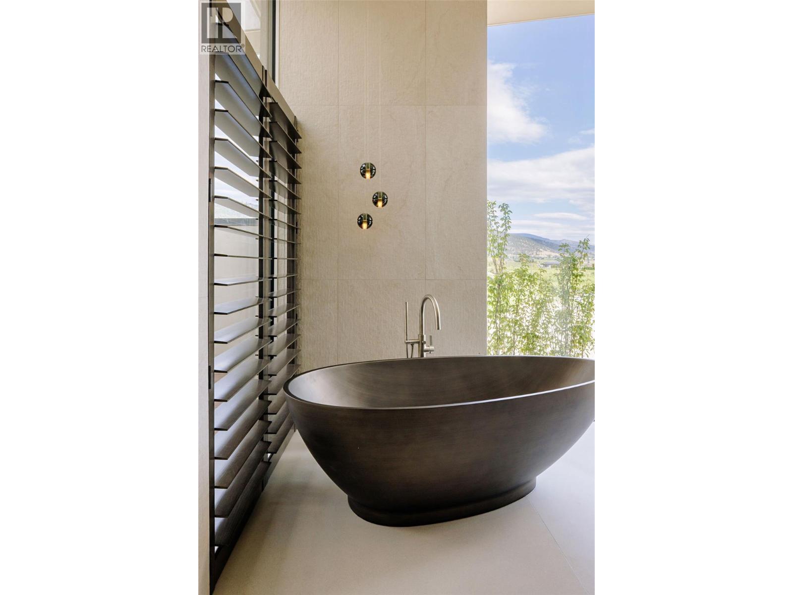 1675 Midland Road, Penticton, BC