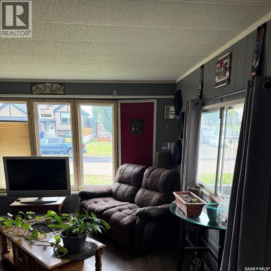 251 30Th Street W, Battleford, SK